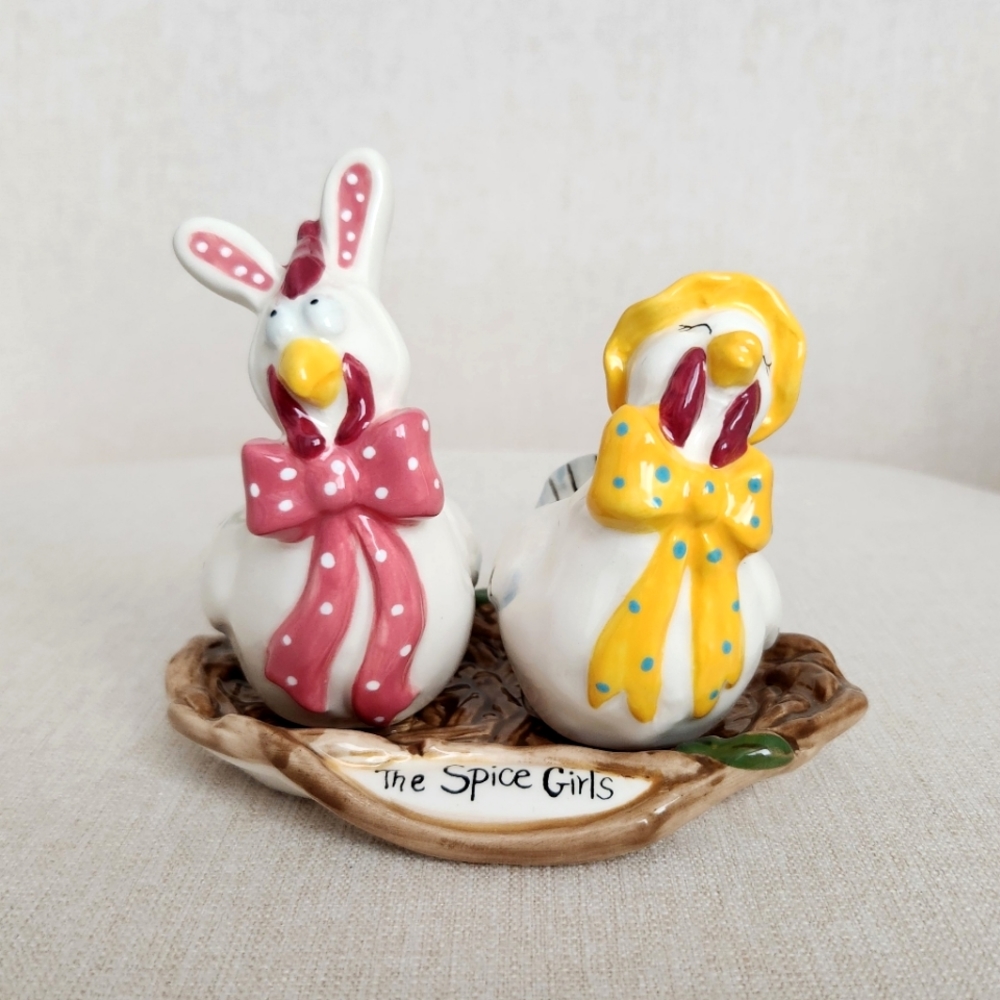 Blue Sky Clayworks The Spice Girls Chickens Easter Salt & Pepper Shaker Set